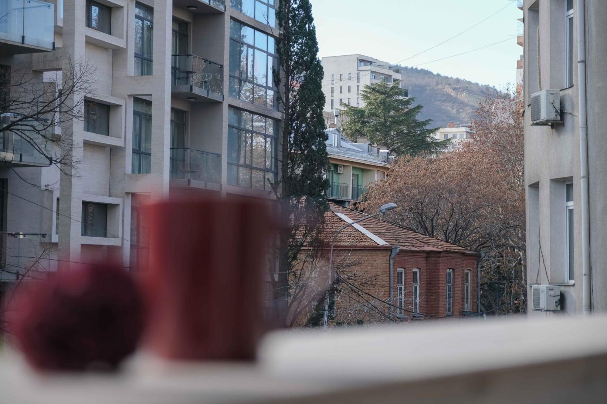 Round Garden Hotel Tbilisi Exterior photo